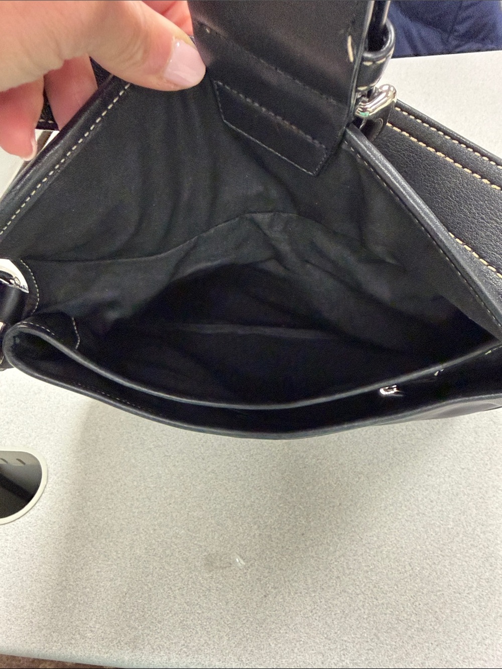 Coach Soho black leather flap shoulder bag - Picture 5 of 8